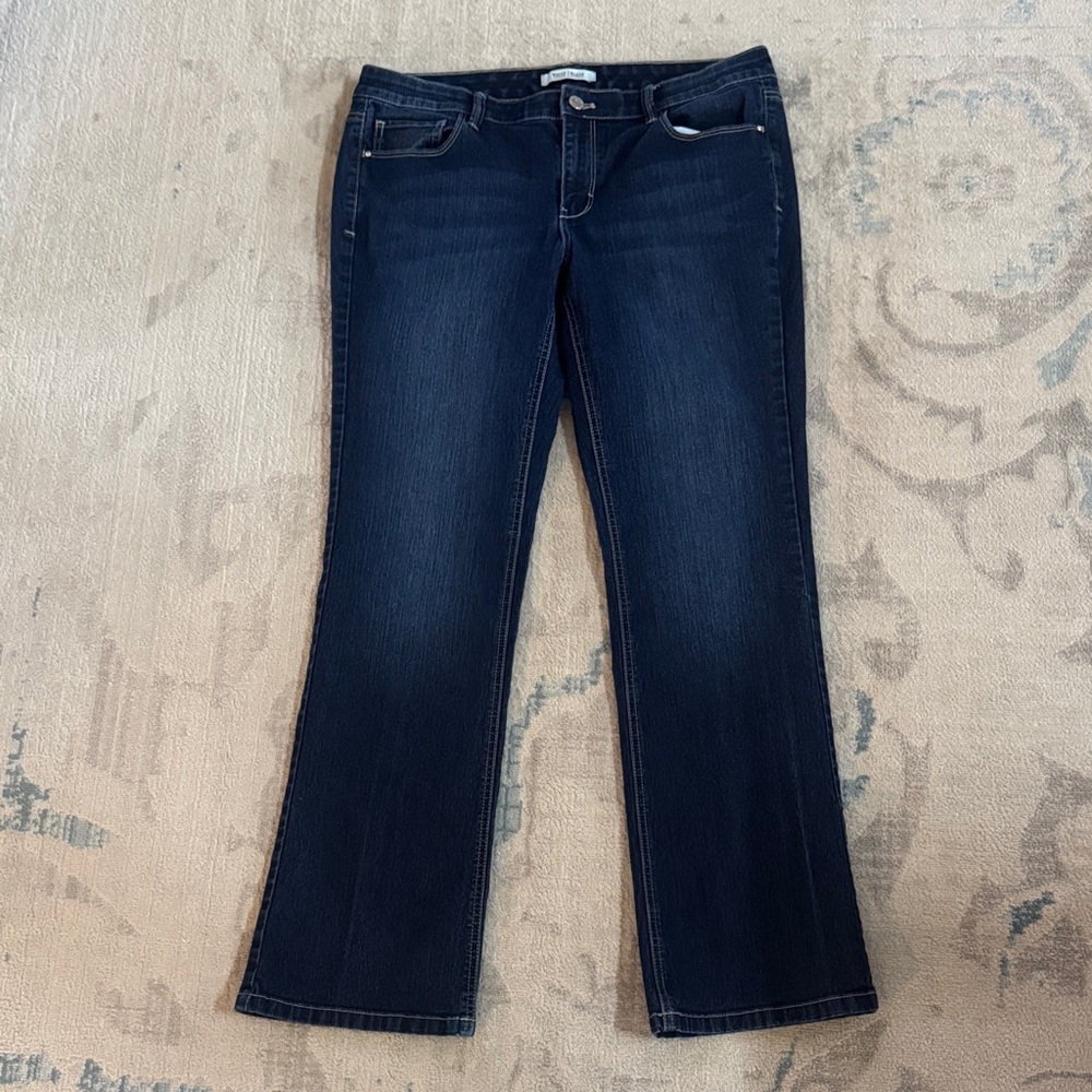 White House Black Market Women's Dark Blue Boot Leg Jeans - Picture 2 of 8